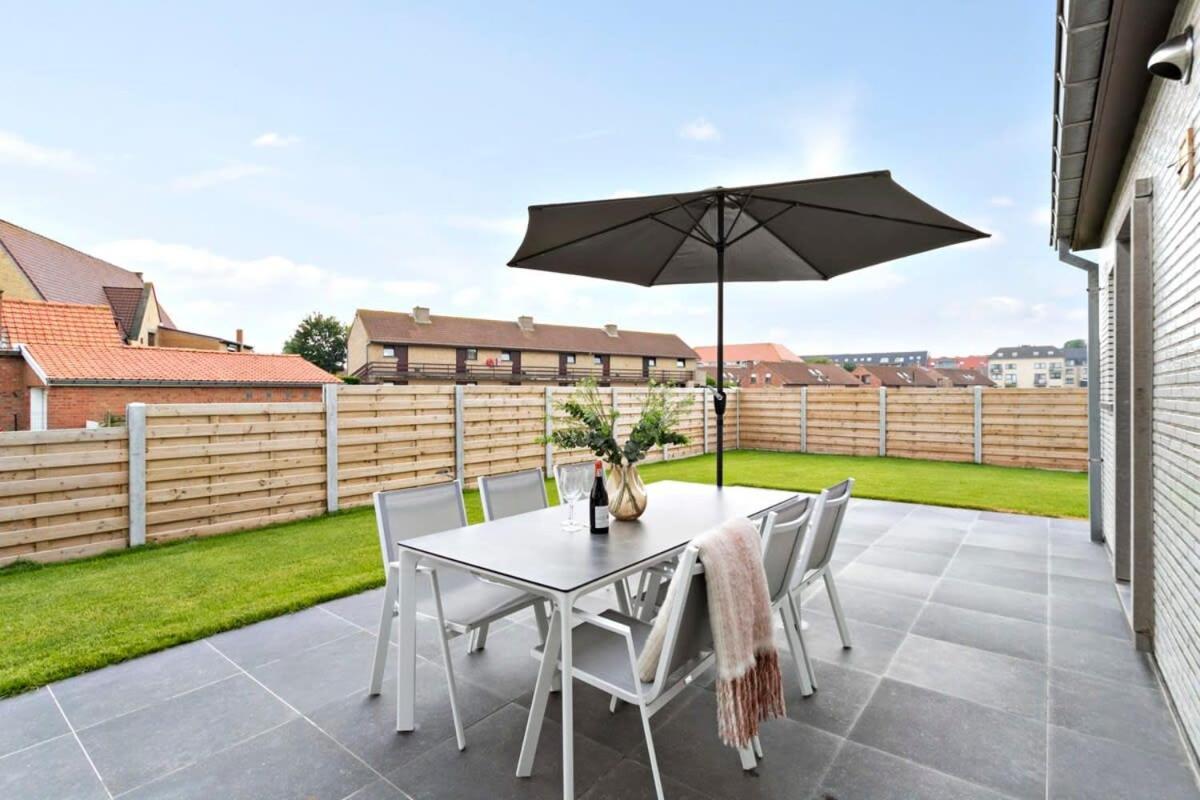 Huswell - Spacious Bungalow With Garden Near The Beach & Sea Middelkerke Exterior foto